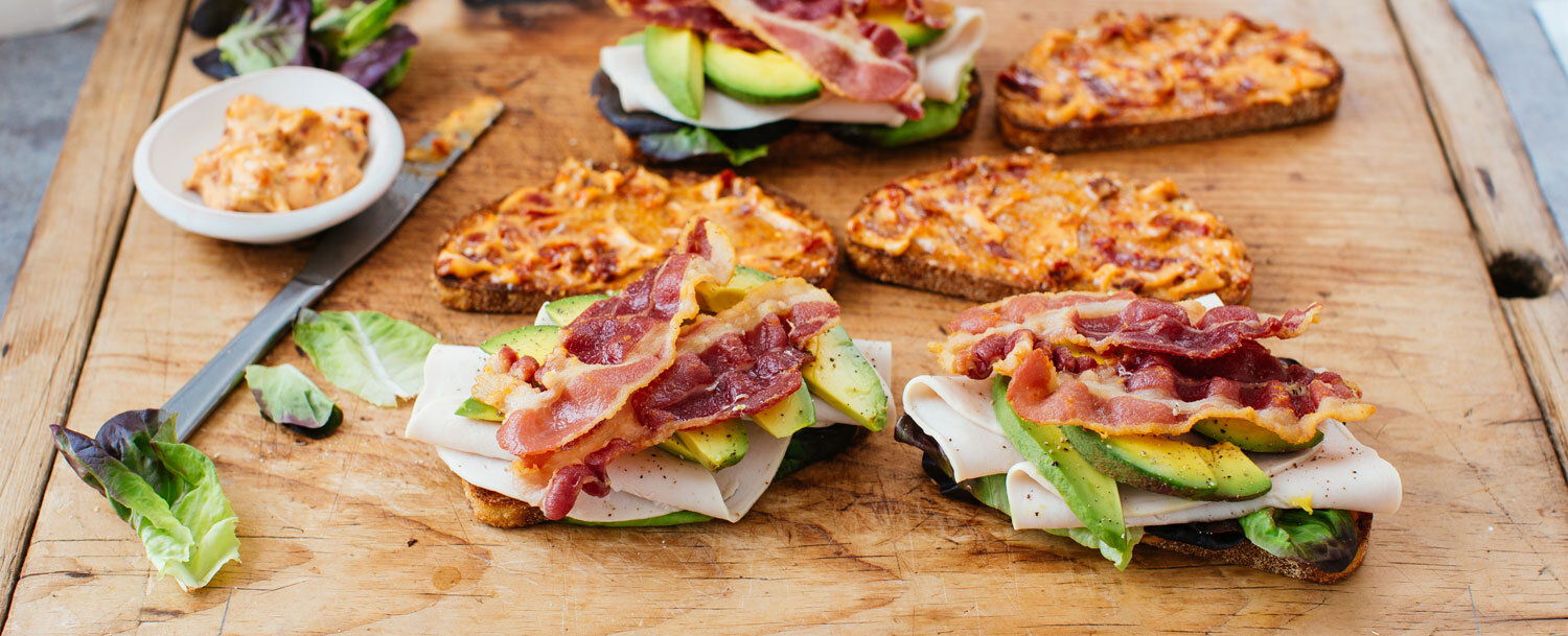 Recipes - Turkey, Bacon and Avocado Sandwich with Sundried Tomato Mayo - Applegate