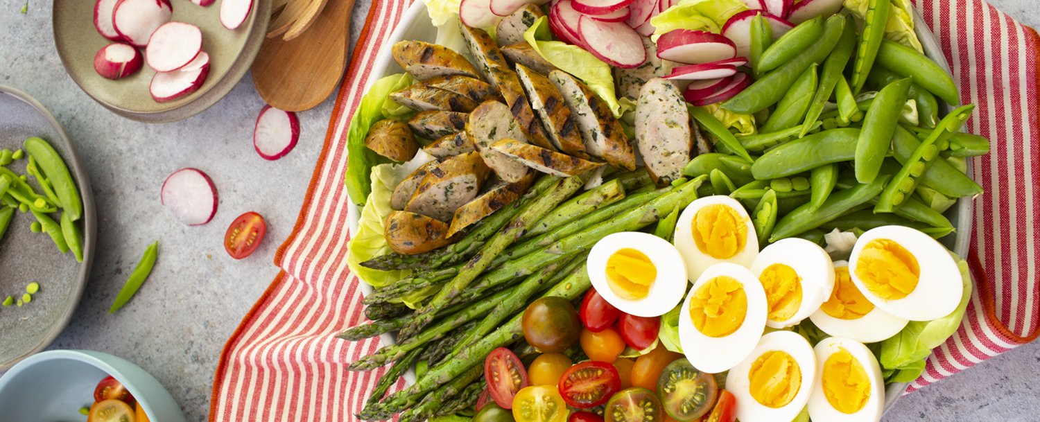 Recipes - Bountiful Summer Sausage Salad with Herbed Avocado Dressing - Applegate