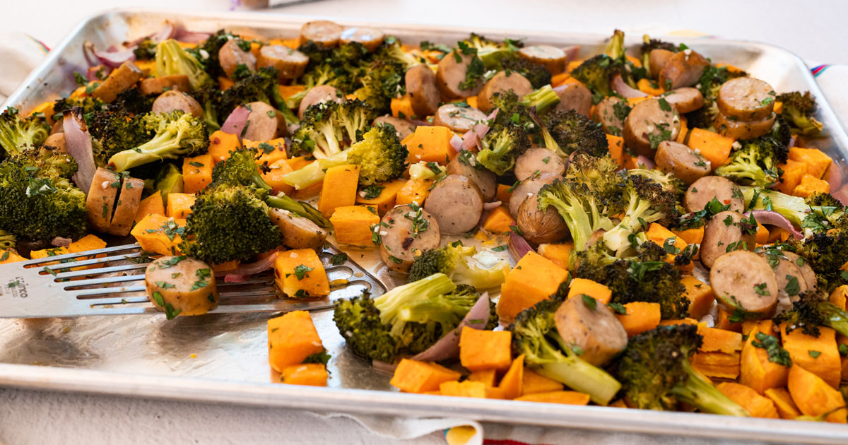 Recipes - Sausage and Veggie Sheetpan with Salsa Verde - Applegate